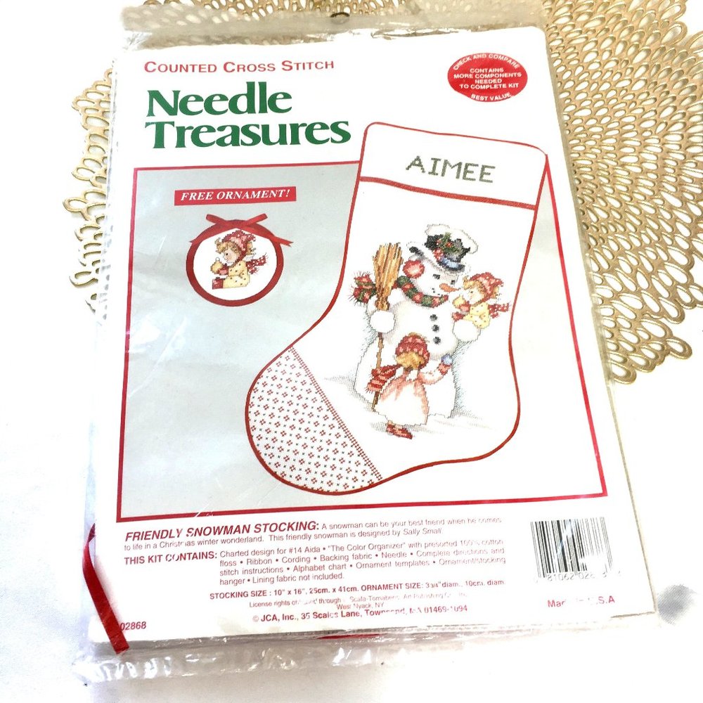 JCA NEEDLE TREASURES Cross Stitch Friendly Snowman Christmas Stocking Kit Vtg